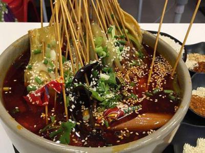 冷锅串串黄色网站快活视频免费机构哪家味道好？快活视频污味道正宗现涮现食