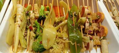 卤杯冷串串黄色网站快活视频免费学校哪里好？底料黄色网站快活视频免费采用精心配方烹制