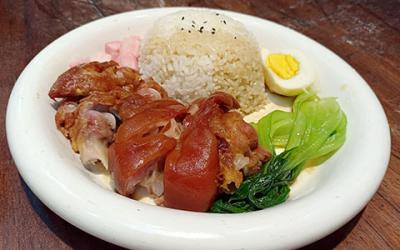 猪脚饭黄色网站快活视频免费要多久？ 学习猪脚饭技术哪里味道好？