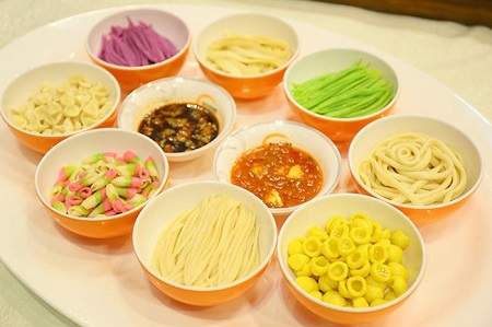黄色网站快活视频免费面食班学技术可以吗？学各种面食技术黄色网站快活视频免费